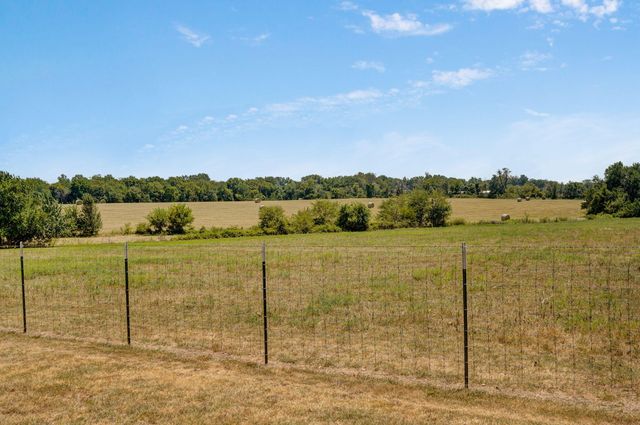 11281 Lawrence 2040, Miller, MO 65707