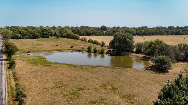 11281 Lawrence 2040, Miller, MO 65707