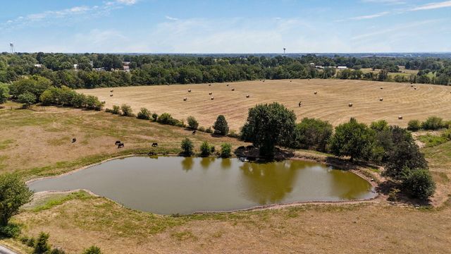 11281 Lawrence 2040, Miller, MO 65707