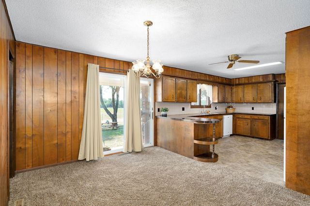 11281 Lawrence 2040, Miller, MO 65707