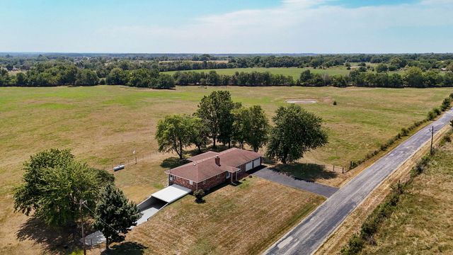 11281 Lawrence 2040, Miller, MO 65707