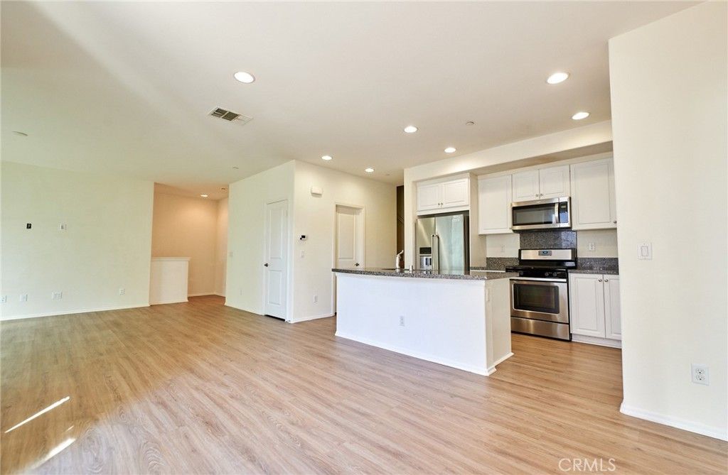 Image 5 of property listing at 123 Macintosh, Upland, CA 91786