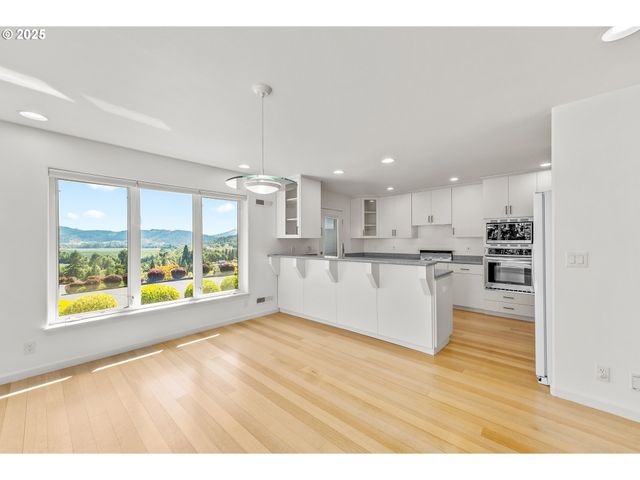 790 TRANQUIL Ln, Roseburg, OR 97471