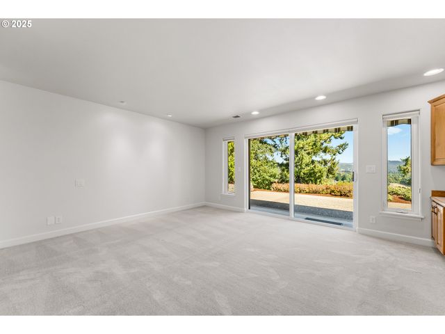 790 TRANQUIL Ln, Roseburg, OR 97471