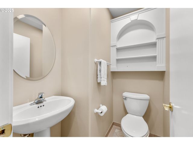 790 TRANQUIL Ln, Roseburg, OR 97471