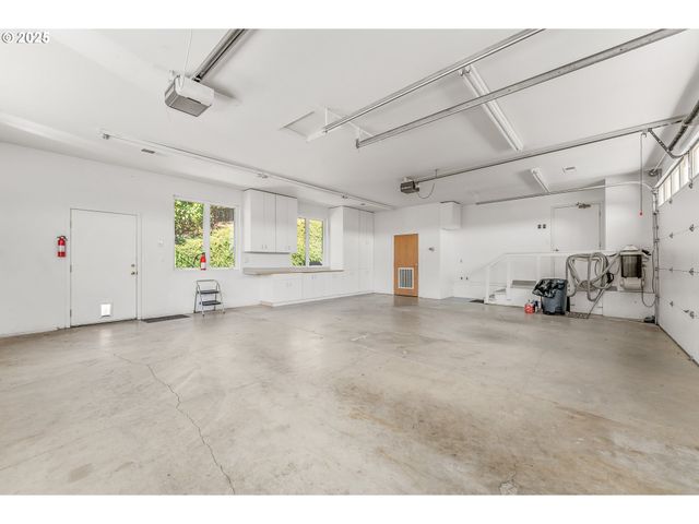 790 TRANQUIL Ln, Roseburg, OR 97471