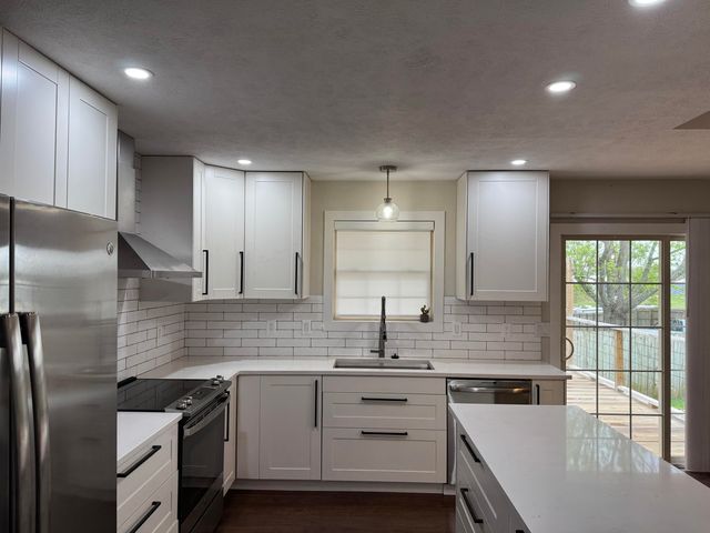 142 W Trail Point Drive, Nixa, MO 65714