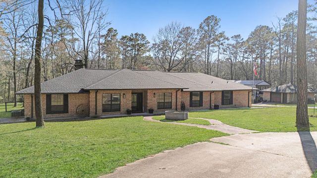 233 Pebble Creek, Livingston, TX 77351
