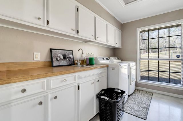 233 Pebble Creek, Livingston, TX 77351