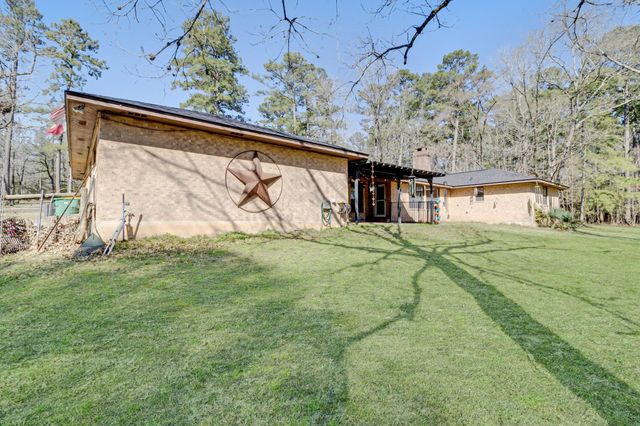 233 Pebble Creek, Livingston, TX 77351