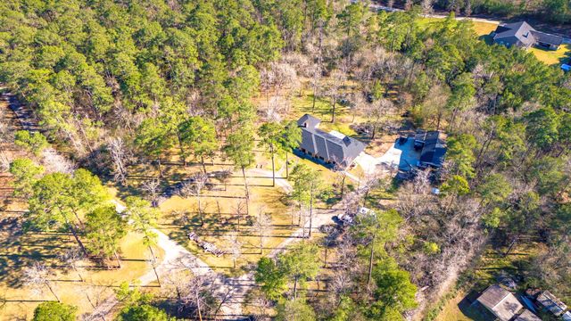 233 Pebble Creek, Livingston, TX 77351