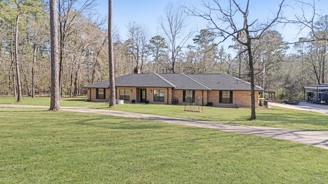 233 Pebble Creek, Livingston, TX 77351