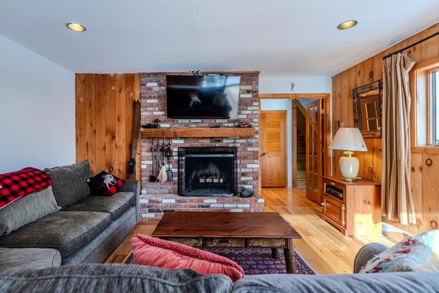 7 Round Tree Road, Winhall, VT 05340