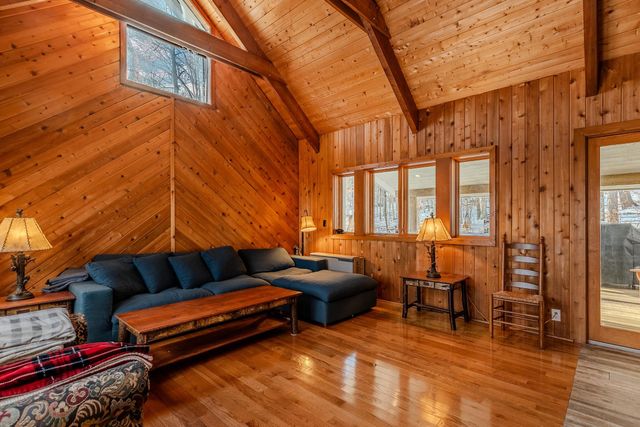 7 Round Tree Road, Winhall, VT 05340