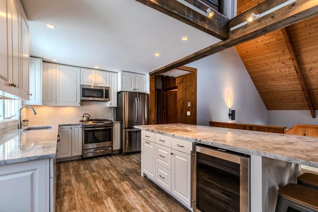 7 Round Tree Road, Winhall, VT 05340