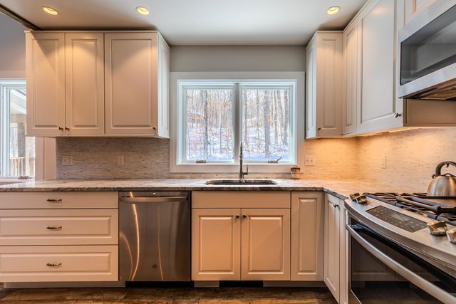 7 Round Tree Road, Winhall, VT 05340