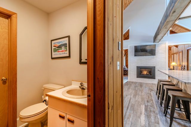 7 Round Tree Road, Winhall, VT 05340