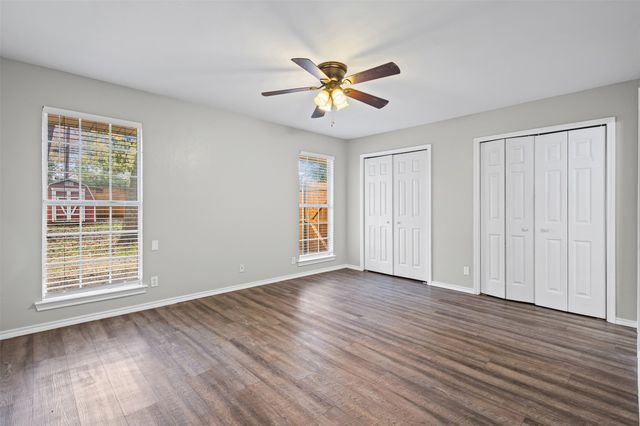 305 Virginia Avenue, Waxahachie, TX 75165