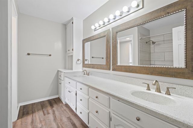 305 Virginia Avenue, Waxahachie, TX 75165