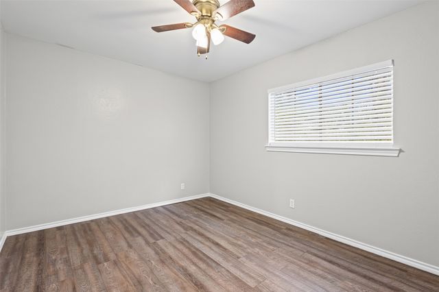 305 Virginia Avenue, Waxahachie, TX 75165