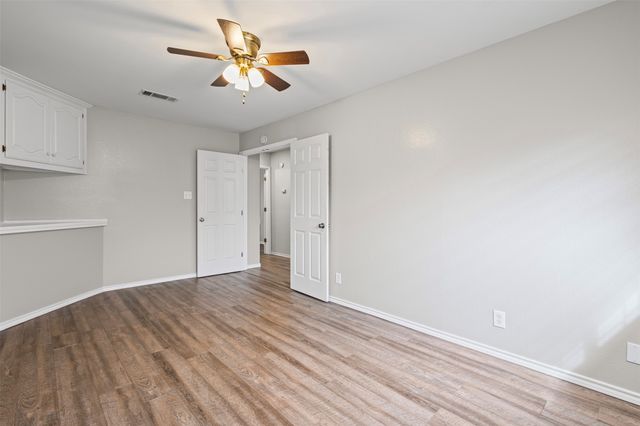 305 Virginia Avenue, Waxahachie, TX 75165