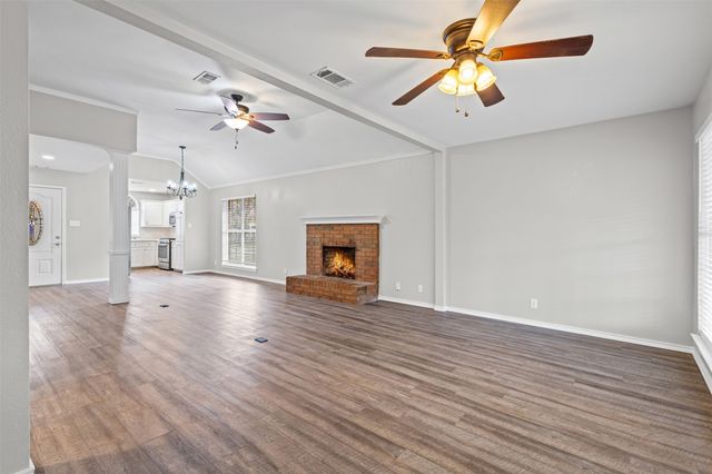 305 Virginia Avenue, Waxahachie, TX 75165