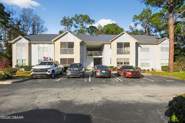 101 Bent Tree Dr Apt 5, Daytona Beach, FL 32114