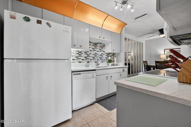 101 Bent Tree Dr Apt 5, Daytona Beach, FL 32114