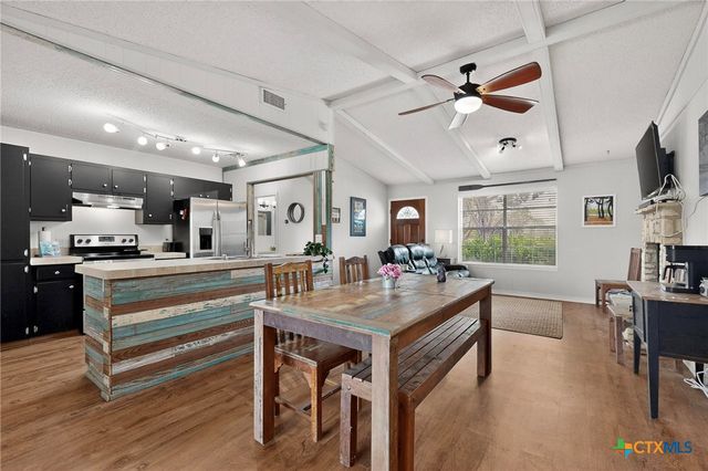 1336 Charter Oak Drive, Canyon Lake, TX 78133