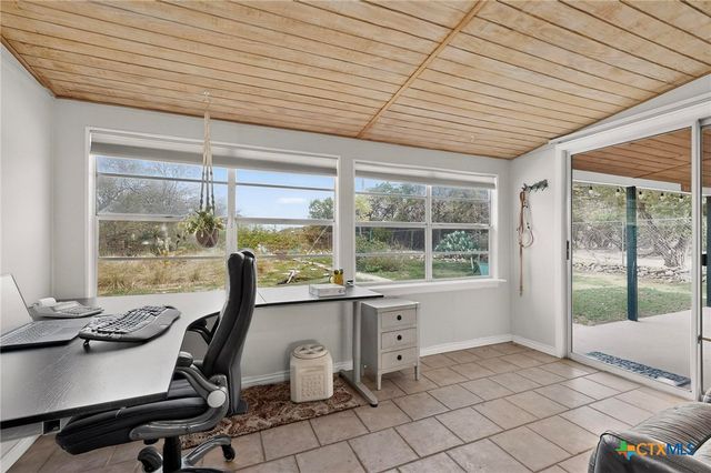 1336 Charter Oak Drive, Canyon Lake, TX 78133