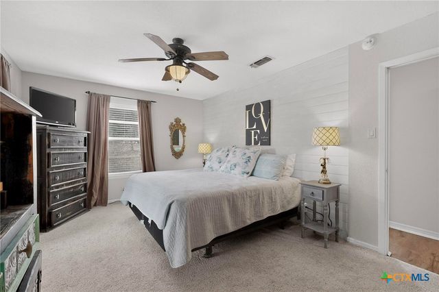 1336 Charter Oak Drive, Canyon Lake, TX 78133