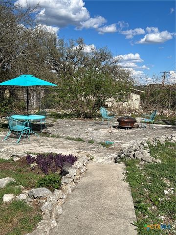 1336 Charter Oak Drive, Canyon Lake, TX 78133