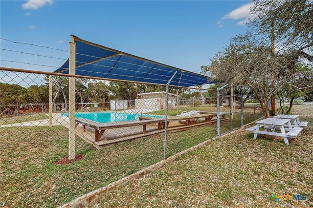 1336 Charter Oak Drive, Canyon Lake, TX 78133