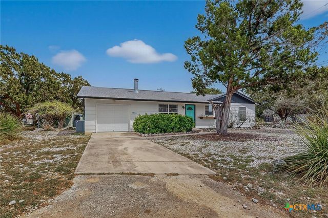 1336 Charter Oak Drive, Canyon Lake, TX 78133