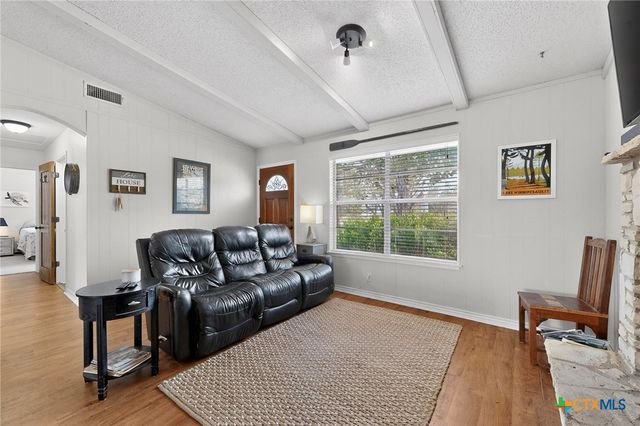 1336 Charter Oak Drive, Canyon Lake, TX 78133