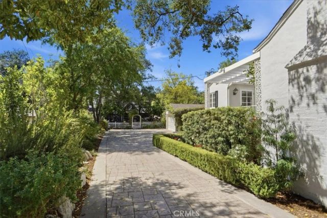 1973 N Harding Avenue, Altadena, CA 91001