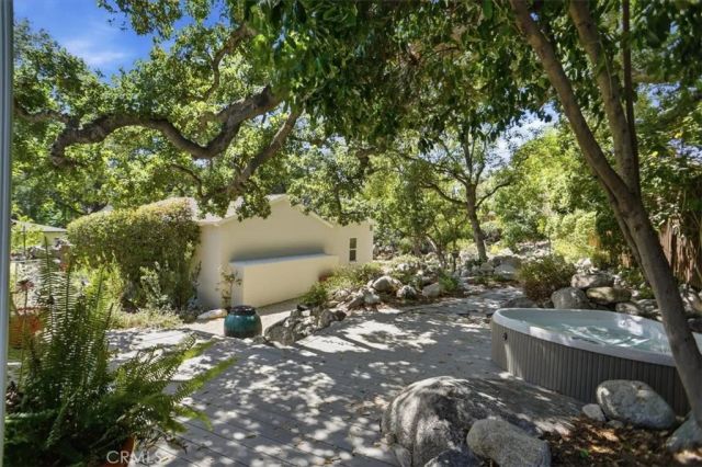 1973 N Harding Avenue, Altadena, CA 91001