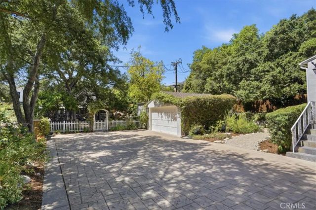 1973 N Harding Avenue, Altadena, CA 91001