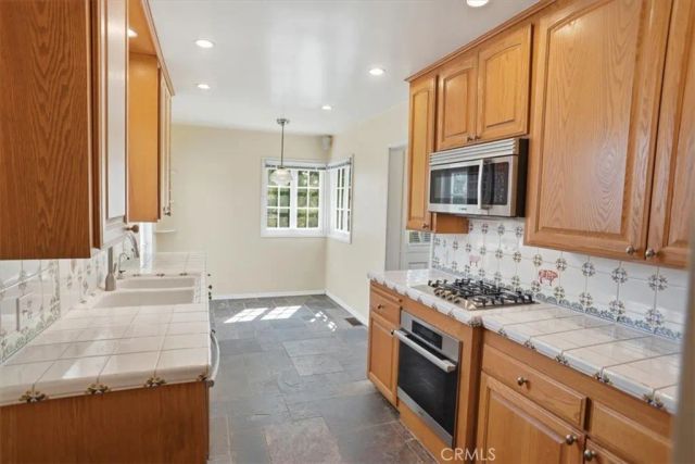 1973 N Harding Avenue, Altadena, CA 91001