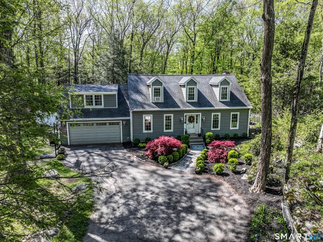 20 Puritan Valley Road, Brookfield, CT 06804