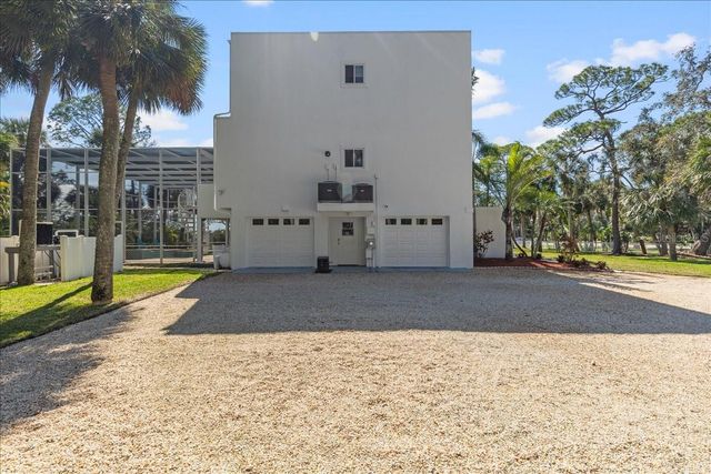 375 WELLINGTON AVENUE, Oldsmar, FL 34677