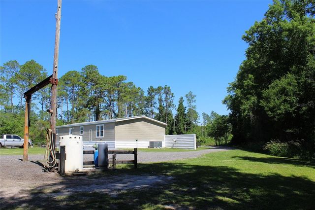 175 E SAN JOSE STREET, Palatka, FL 32177
