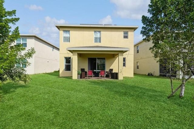 1998 NW Cataluna Circle, Port St. Lucie, FL 34986