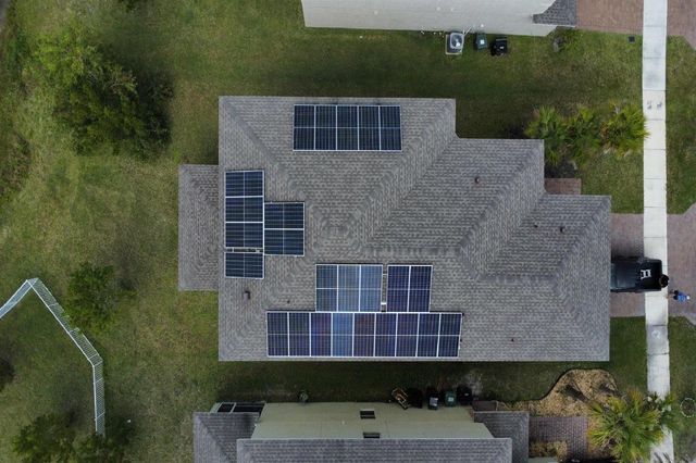 1998 NW Cataluna Circle, Port St. Lucie, FL 34986