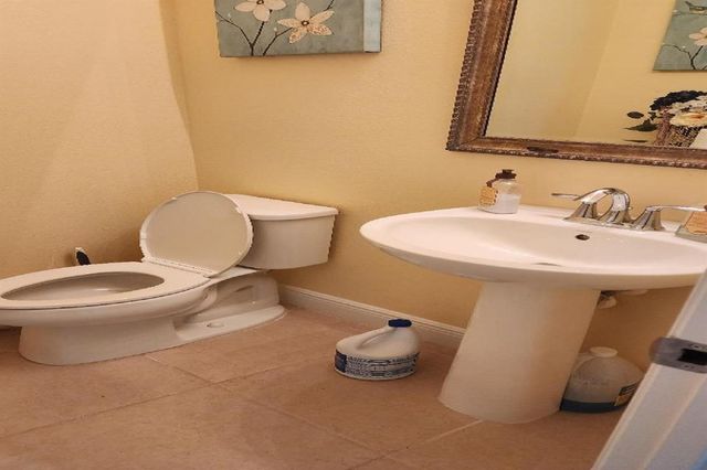 1998 NW Cataluna Circle, Port St. Lucie, FL 34986