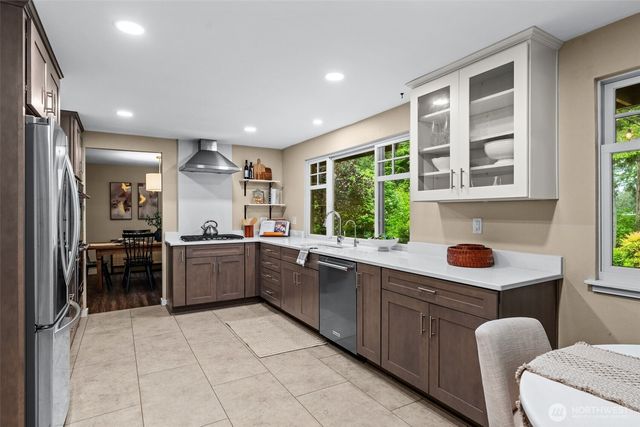 4806 95th Avenue W, University Place, WA 98467