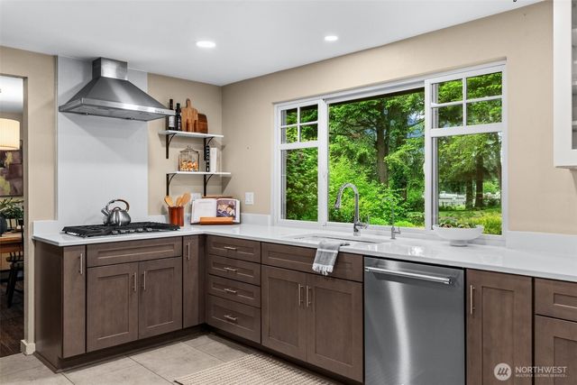 4806 95th Avenue W, University Place, WA 98467