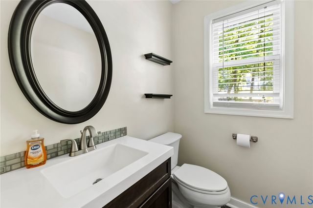 7506 Winning Colors Ct, Midlothian, VA 23112