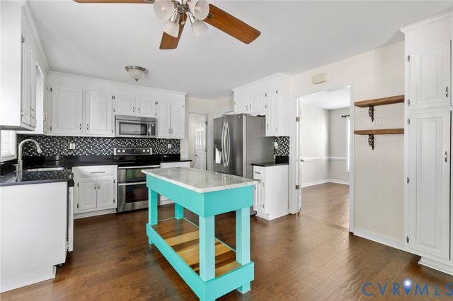 7506 Winning Colors Ct, Midlothian, VA 23112