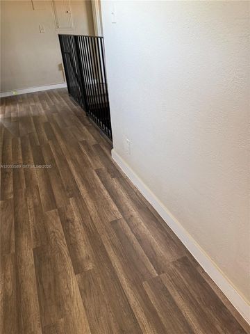 1422 NW 26th Avenue top, Miami, FL 33125